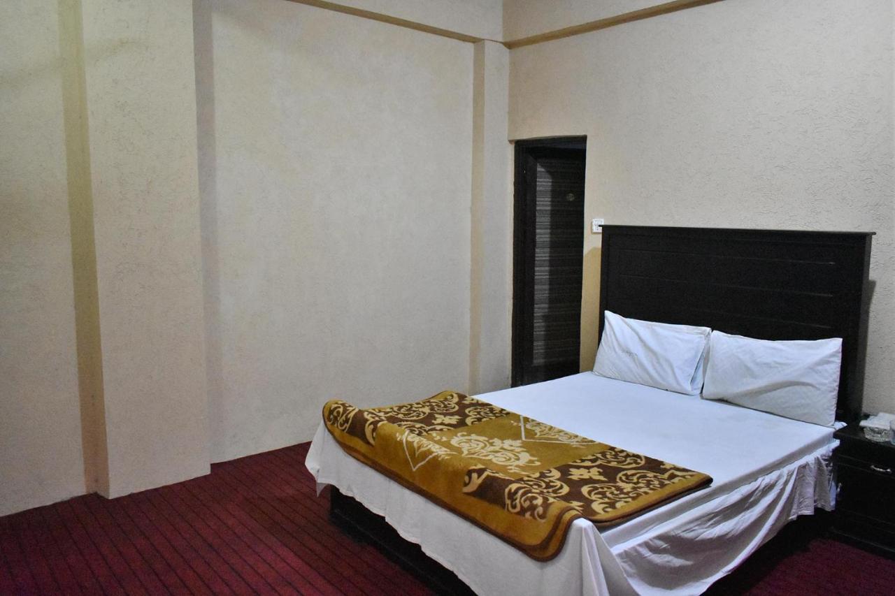 Zara Residence 1 Saidu Sharif Экстерьер фото