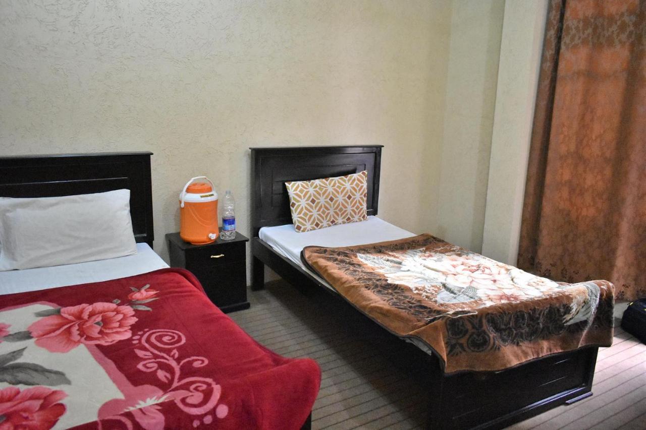 Zara Residence 1 Saidu Sharif Экстерьер фото